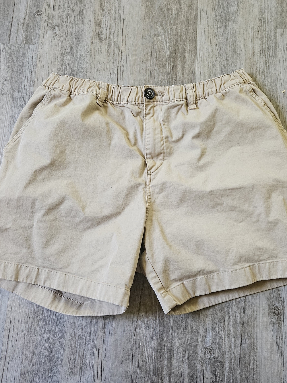 Chubbies Men's Beige Stretch Waistband Chino Khakinators Shorts Large 5.5 Inseam